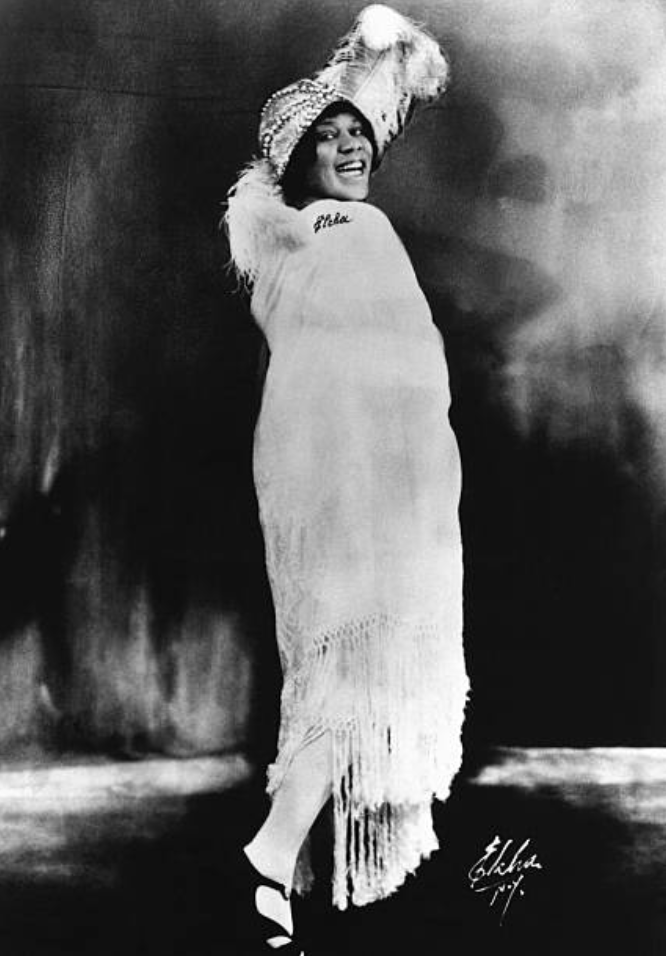 “The first ten years I sang, I sang just like Bessie Smith. I copied her a lot, sang all of her songs.” - Janis Joplin Happy Birthday to one of Janis’ greatest inspirations, Bessie Smith! Wish her a warm happy birthday. #BessieSmith #JanisJoplin #BluesMusic