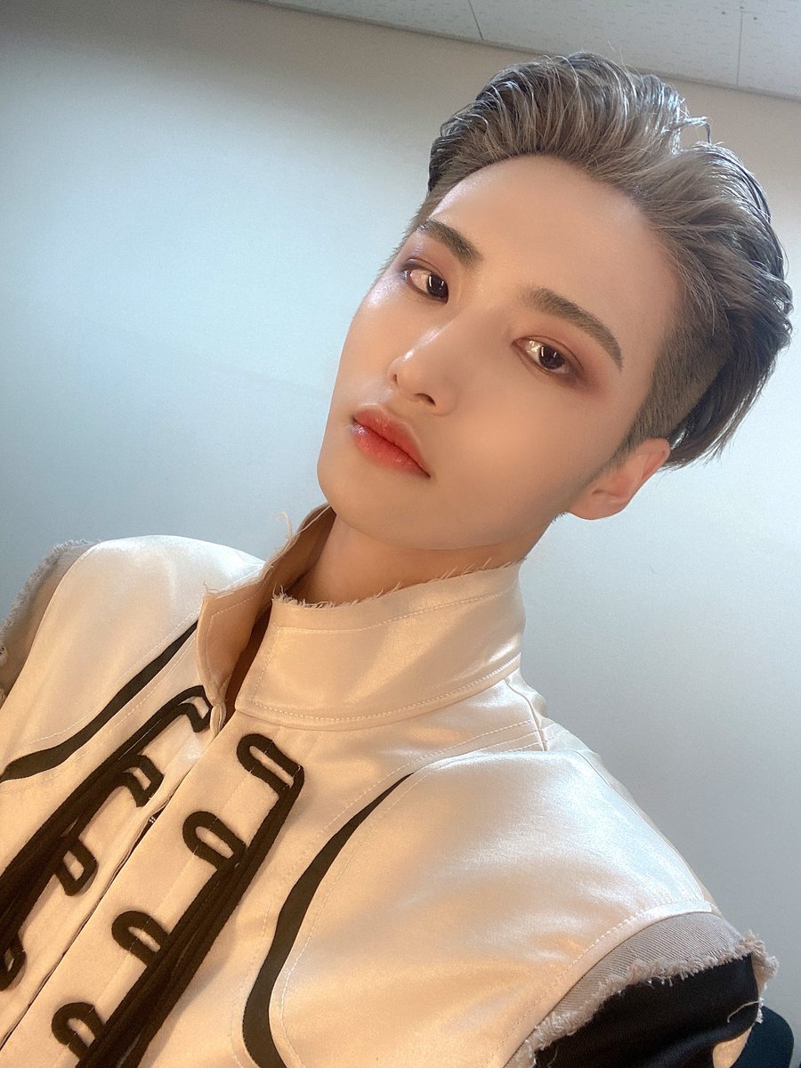 ATEEZofficial's tweet image. [#성화] 🤍킹더랜드🤍
#ATEEZ #에이티즈