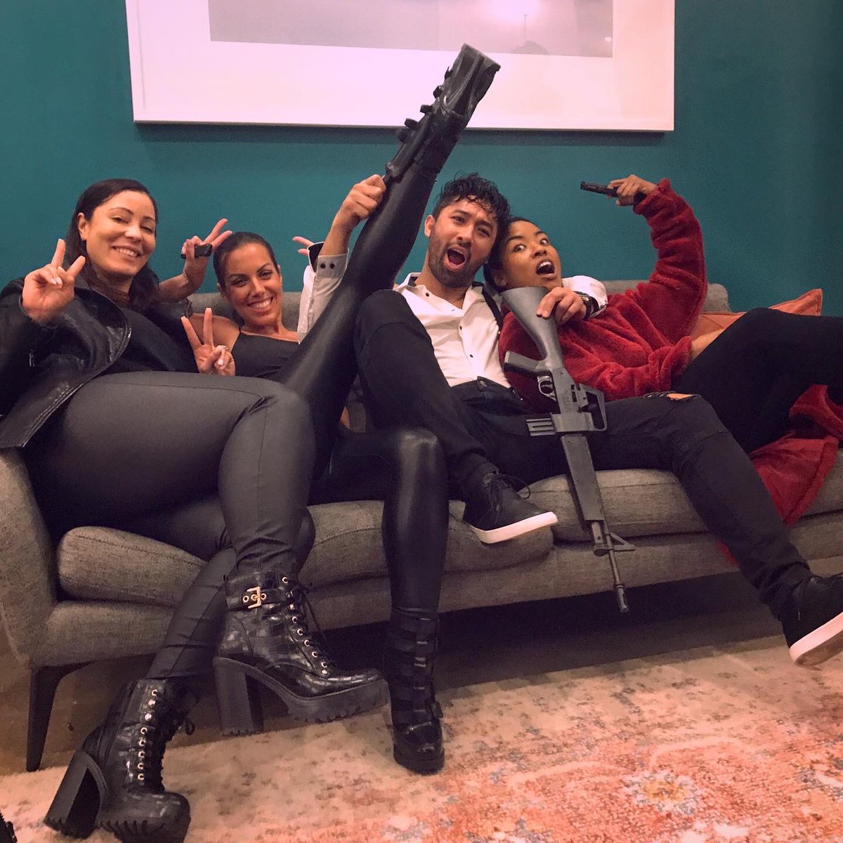 itsthenoa's tweet image. #funonset - bada$$ fight scene ahead!