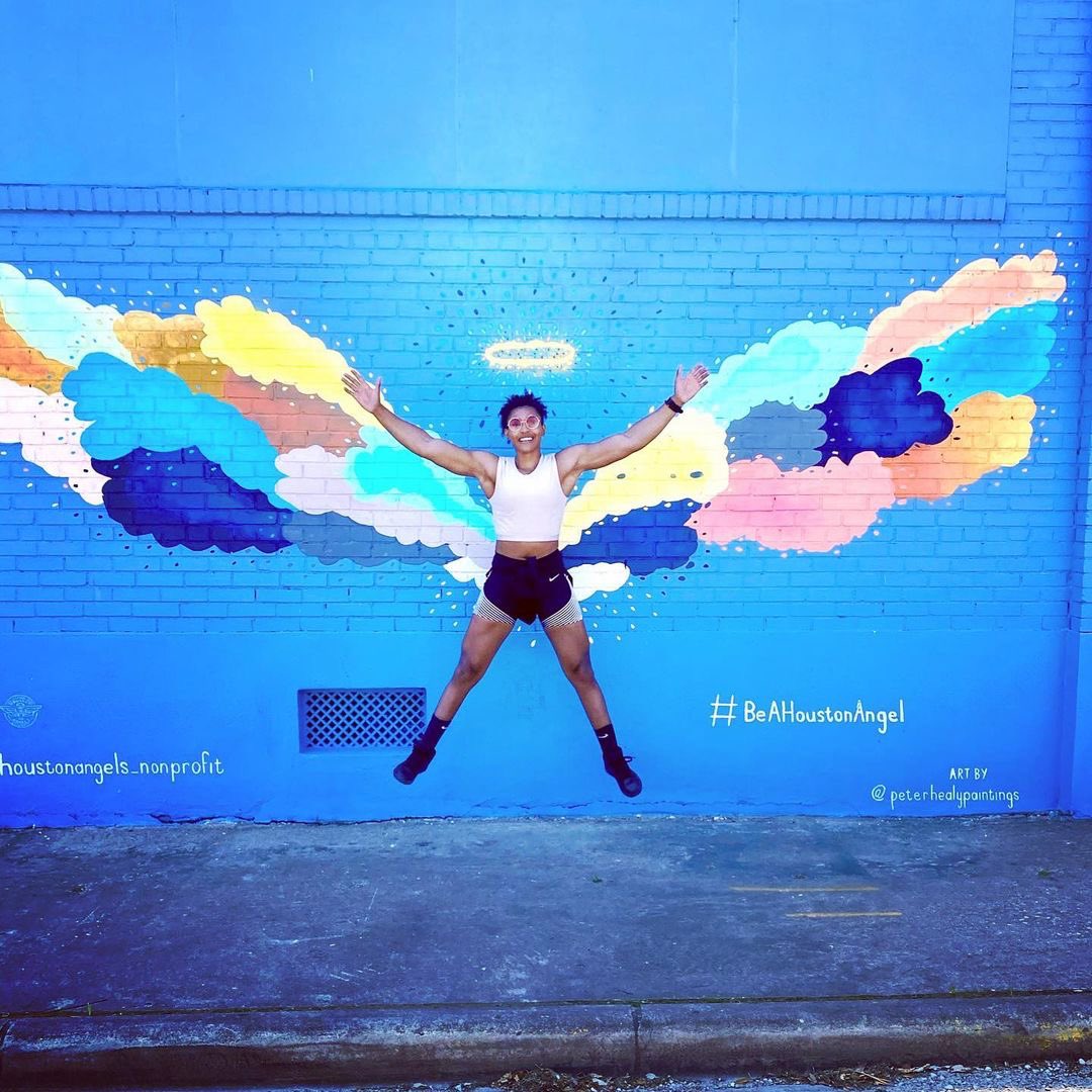 #BeAHoustonAngel 😇 

🎨 Peter Healy
📍 Location: Nance St @ McKee St , Houston, TX 
📸 Photo: #repost <a href="/simi/">Simi Sethi</a>.automatic
💻 HoustonMuralMap.com by <a href="/UPArtStudio1/">UP Art Studio | #CivicPrideThroughCivicArt</a> + <a href="/visibleinlight/">Visible in Light</a> 

#upartstudio #selfguidedtour #socialdistancing #minimuralshou #minimurals  #houston #houstontx