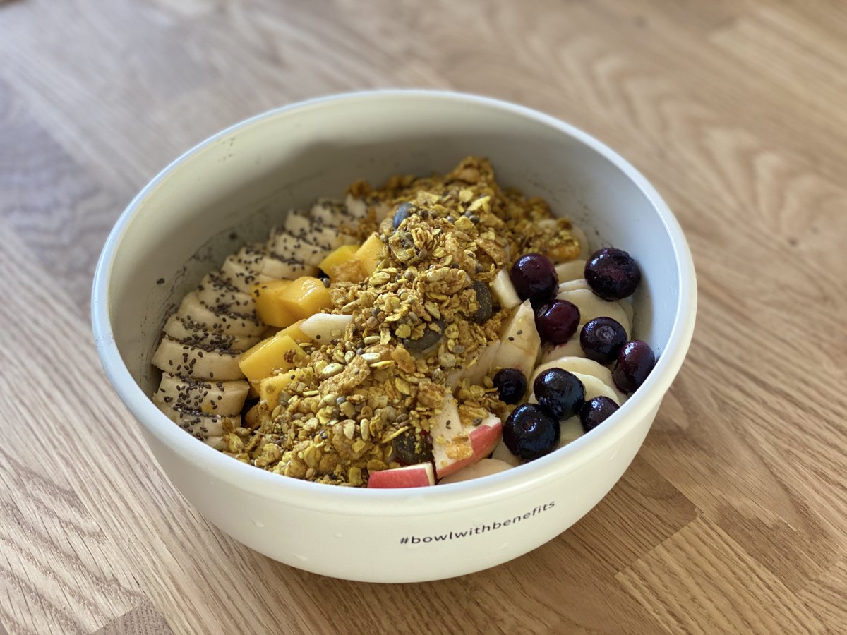 Are you also fed up with all the waste that comes to your home when you order or take away food? Our author <a href="/markussekulla/">Markus Sekulla</a> sure is. That’s why he tested the reusable system of <a href="/MyVYTAL/">Vytal</a>. Find out what Markus thinks about the system on #urbananamag: urbanana.de/2021/04/15/vyt…