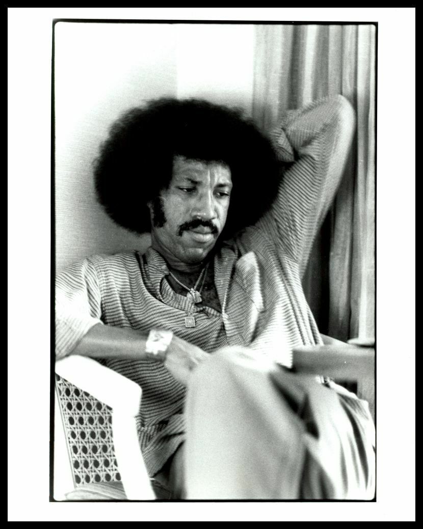 SharonKyle00's tweet photo. #RT @LeftOfBlack: RT @LionelRichie: Did someone say #Froback Thursday? 😎🕺🏽 https://t.co/6INGnfuRoS