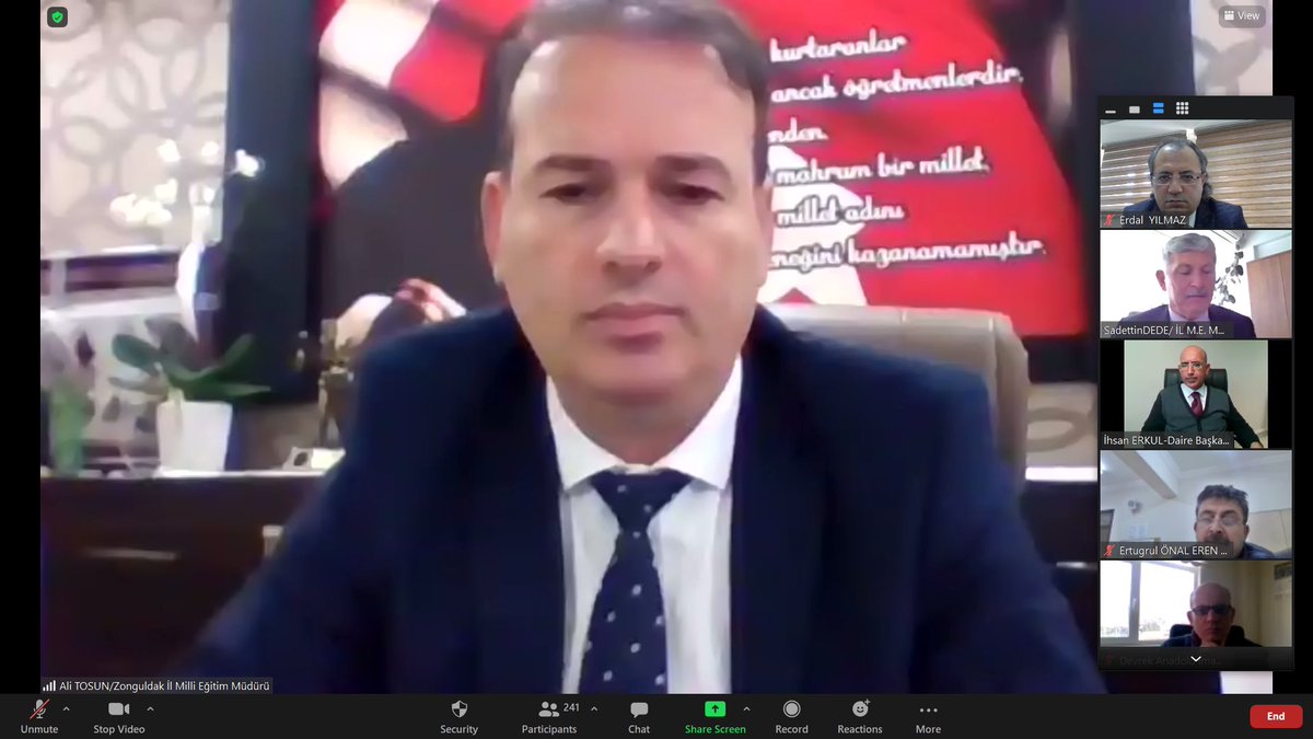 ZonguldakMEM's tweet photo. İl Milli Eğitim Müdürümüz Sayın Ali TOSUN, İl geneli ilkokul, ortaokul ve lise okul müdürlerinin katılımıyla çevrimiçi toplantı yaptı. 
@tcmeb
@ali_tosun77 https://t.co/k7zIVtz5Jh