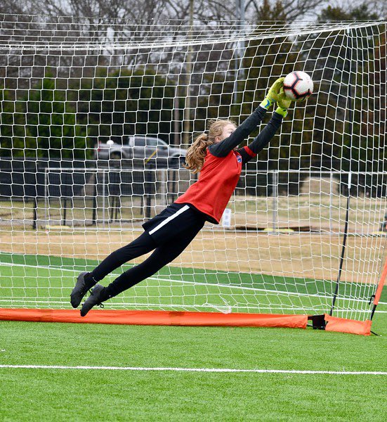 onealw33's tweet photo. Happy National Goalkeeper Day to my girl Mallory O’Neal!!! #07girksnikekeeper @TNSoccerClub @TSCgoalkeeping @KeeperWars @CPSSAcademy https://t.co/kl6kfxVU3R