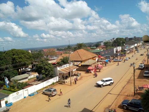 radiookapi's tweet photo. Beni : reprise timide de trafic sur le boulevard Nyamwisi https://t.co/Urj0YrIVD9 https://t.co/4l841i6HVc