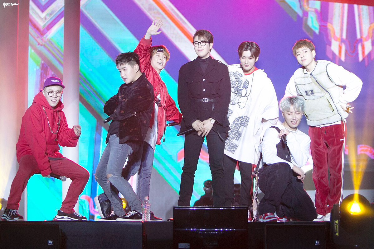 smolbeanpyo's tweet photo. @3Dindaeyo 💛🐝💛🐝💛🐝💛
hello thank you so much for the ga 🥺❤
#10YearsWithBlockB #10YearsWithBBC #10심히달려온_블락비_장하다 #블락비 https://t.co/6NTeU1Wvuq
