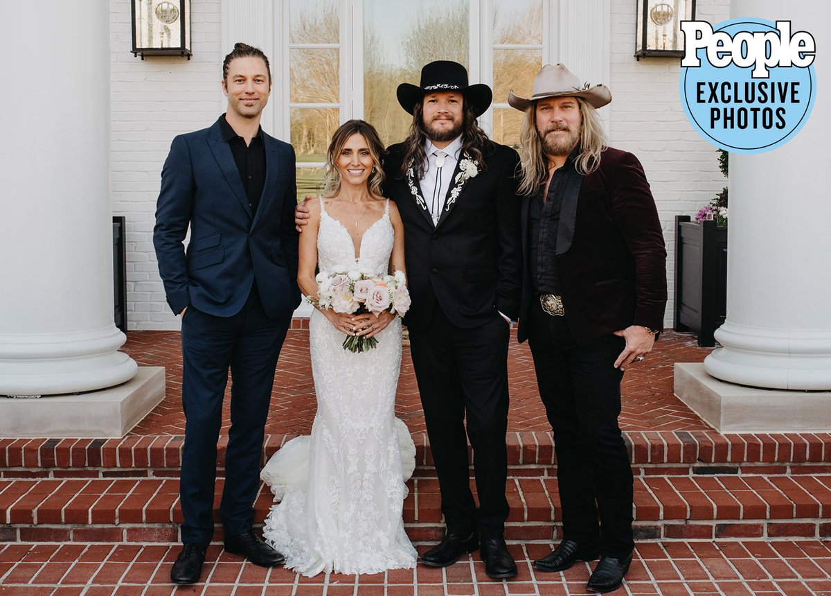 TEXAS HILL (@texashill) on Twitter photo Congrats <a href="/adamwakefield/">Adam Wakefield</a> & <a href="/jennyleighmusic/">Jenny Leigh</a>! Couldnāt be more happy for you two.
Get the story from <a href="/people/">People</a> here: bit.ly/3tmLuoB Congrats <a href="/adamwakefield/">Adam Wakefield</a> & <a href="/jennyleighmusic/">Jenny Leigh</a>! Couldnāt be more happy for you two.
Get the story from <a href="/people/">People</a> here: bit.ly/3tmLuoB