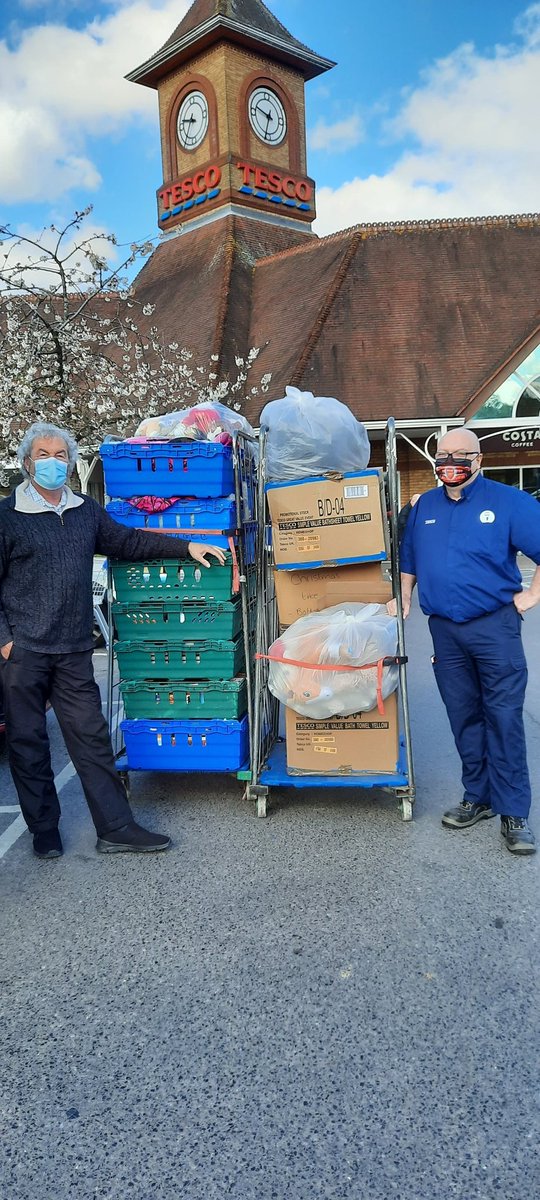 Supporting <a href="/StokenchurchDR/">Stokenchurch Dog Rescue</a> ready for fundraising with David, thanks to Brian for the assist <a href="/AndyStuart8/">Andy Stuart</a>