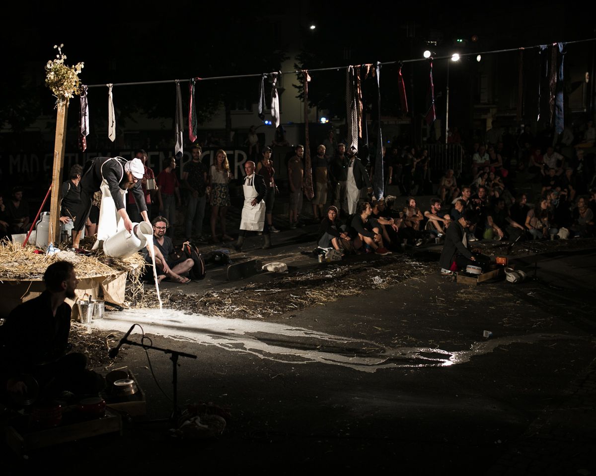 [Conférence] Enjeux contemporains de la critique en design  
29.04.2021 ⁄ 14:00 — 17:00
Avec Catherine Geel, Charlotte Goffette, Elise Goutagny, Margaux Moussinet, Lorène Picard
#rechercheendesign #design #critique
Inscription gratuite mais obligatoire : citedudesign.com/fr/a/enjeux-co…