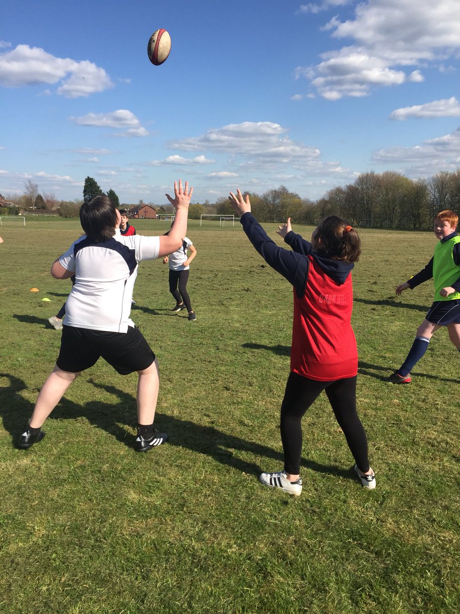 Well done to Year 8 Rugby Stars 👍🏼💪🏼🏈⭐️👏🏼🏅