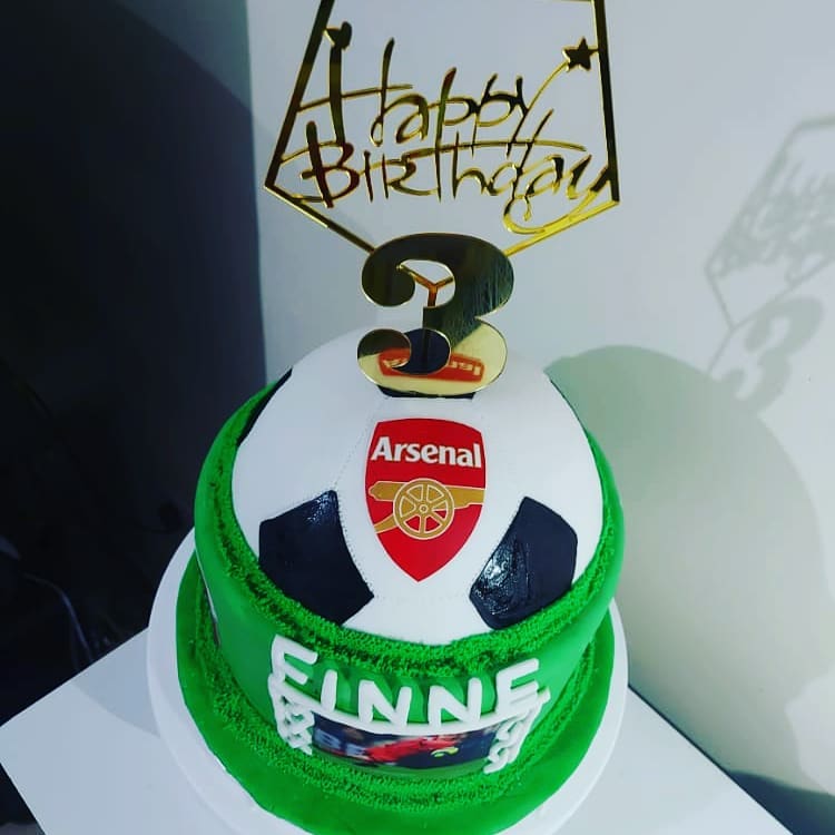 beldines_bakery's tweet photo. As Arsenal play tonight #SLAARS , let us make your day special too by actualising your design based on England's biggest club😏

Call or WhatsApp 0724744269 for orders 

DM for inquiries https://t.co/wGPbBXbLN3