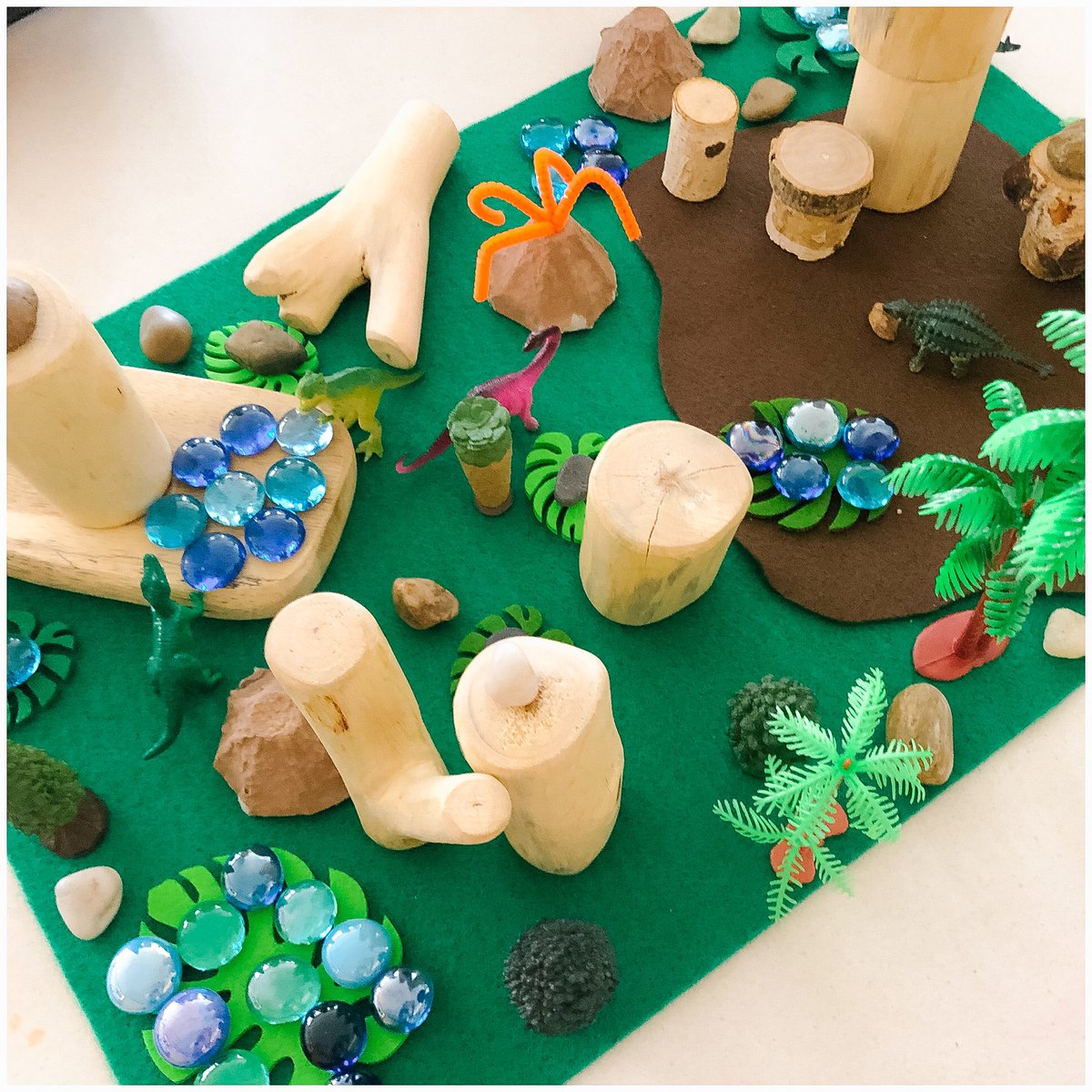 Dinosaur small world story-telling 🦖 Honouring our Ss’ interest &amp; supporting vocabulary growth in a trickier subject matter. So much thought &amp; intention put into creating these!✨A very popular choice for Ss demonstrating their new learning &amp; understanding during our Inquiry 🦕