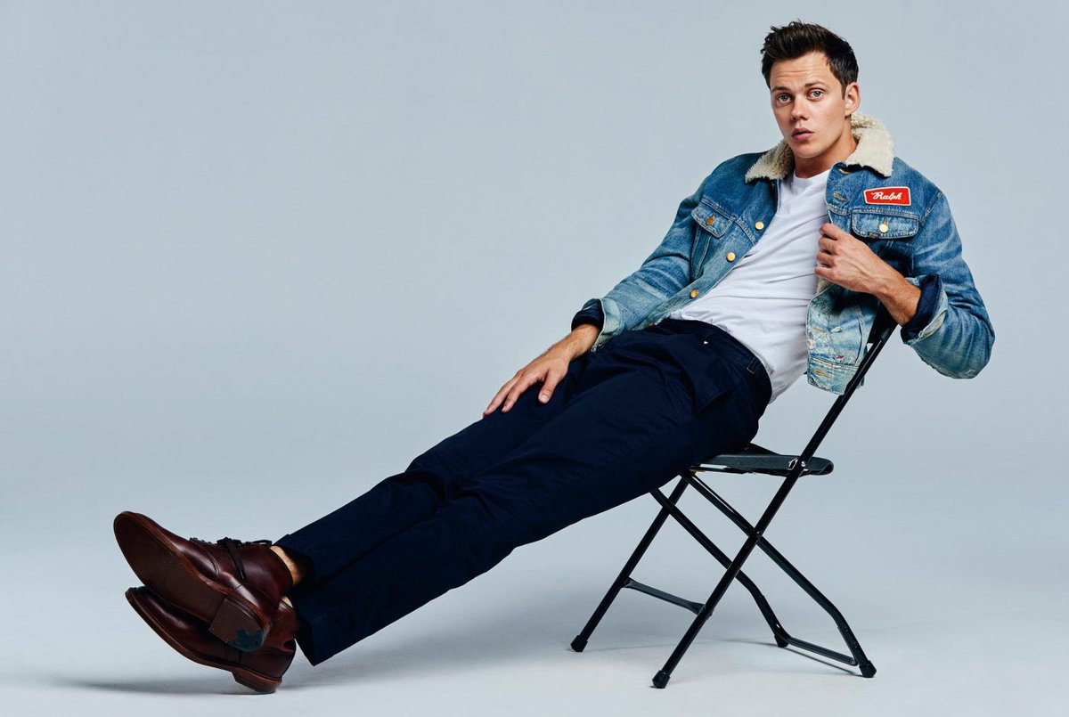 The gallery has been updated with some photoshoots of Bill! 
bill-skarsgard.com/photos/index.p…
#BillSkarsgard #Fansite