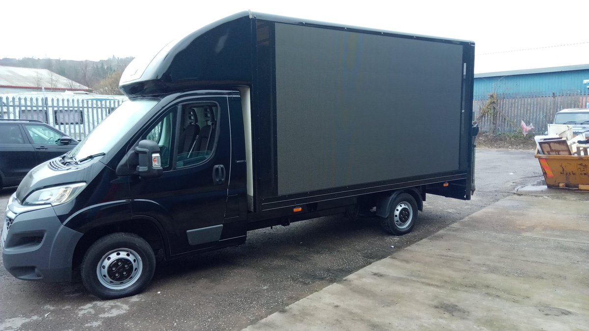 istadia's tweet image. With retail gradually opening back up we have added a 3rd led digivan to the iStadia fleet. So if you want high impact messaging on the move and target specific areas, please get in touch. 02920849668 sales@istadiasolutions.co.uk  #ledscreens #digitalsignage #mobileled #ledvans