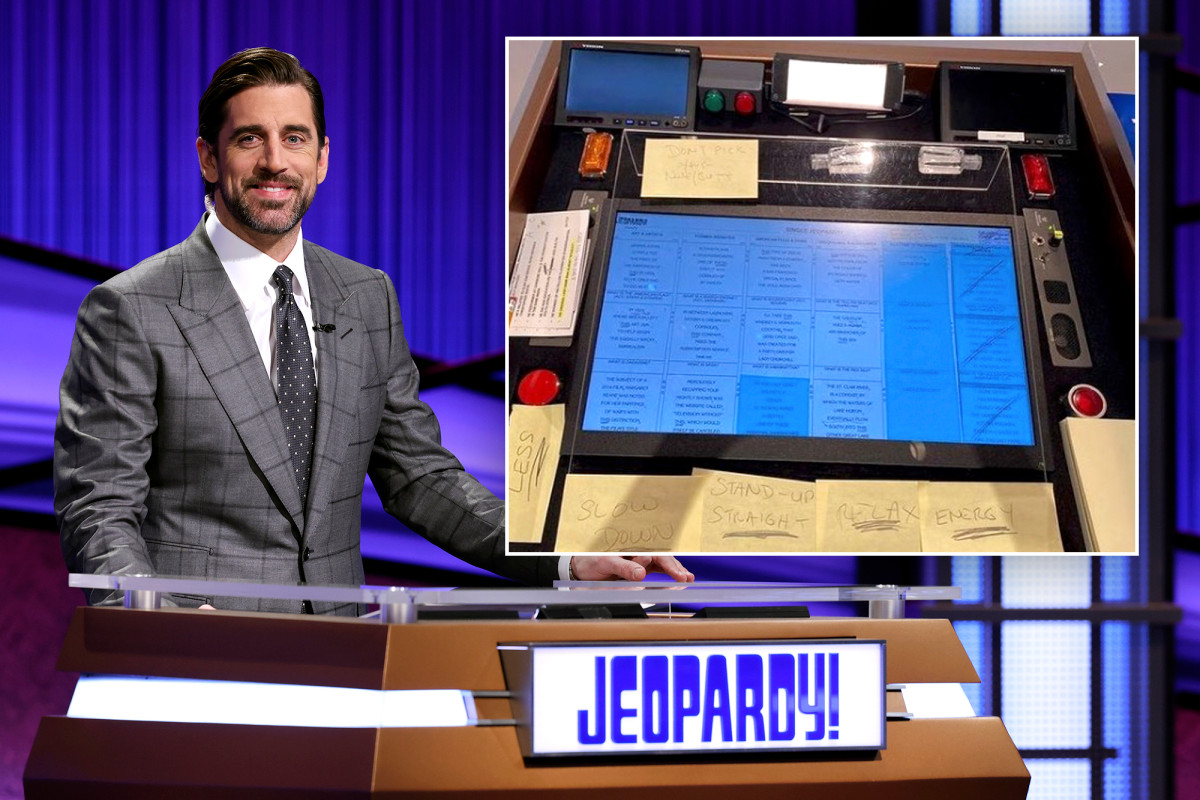 'Jeopardy!' host Aaron Rodgers' note to self 'Don't pick your nose'