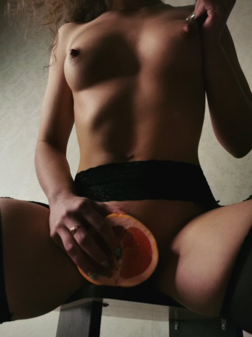 Добавим чуточку сока в этот #нюдсочетверг 🤤 , что думаете об этом? Спасибо всем кто делает рт💋 https://t<a href="/tag/%D0%BD%D1%8E%D0%B4%D1%81%D0%BE%D1%87%D0%B5%D1%82%D0%B2%D0%B5%D1%80%D0%B3"class="tags">#нюдсочетверг</a>