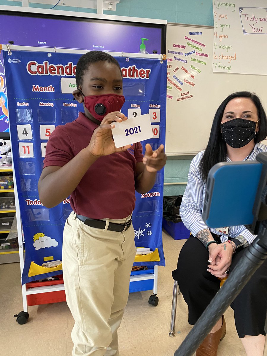 MrCognettiSASC's tweet photo. My students have taken over my teaching!! They have been leading the morning meeting now for a while, even with half the class on Zoom! #citizenshipacademy #sasccs #teacher #futureteacher https://t.co/a0YwXZ1WOD