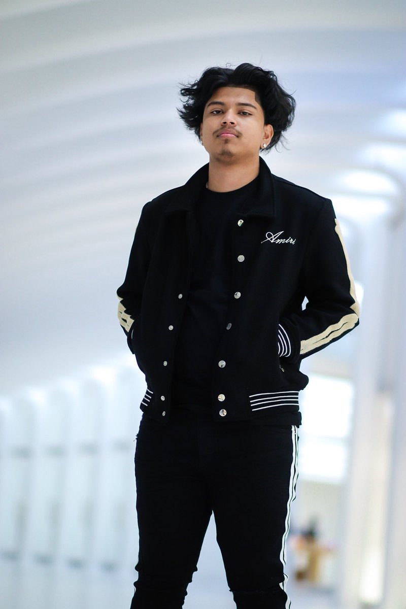 𝚅𝚎𝚕𝚕🃏 tweet media