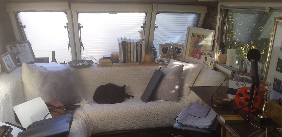 Justagirl2017x's tweet image. This is my caravan / home / office...from where I may or may not be launching a #podcast soon ...
Cute cat comes as standard...
Watch this space x