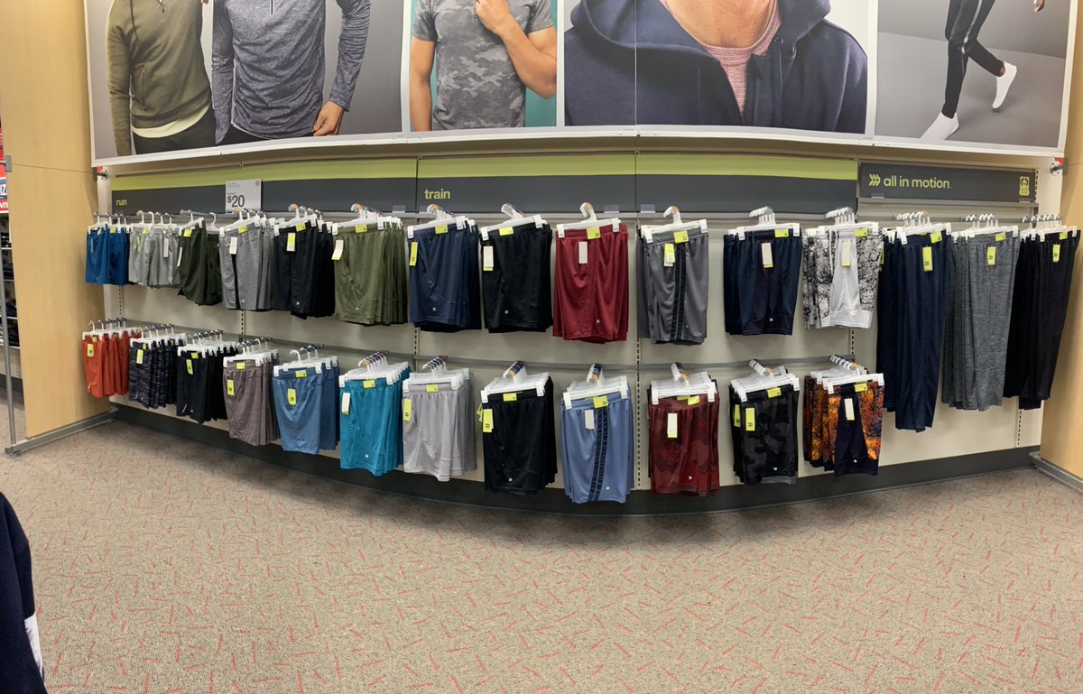 Men’s performance got a refresh today and we are loving 😍 this back wall! <a href="/HarlingMorgan/">Morgan Harling</a> <a href="/elainequitos/">elaine quitos</a> <a href="/BpaigeT2330/">Bpaige</a>