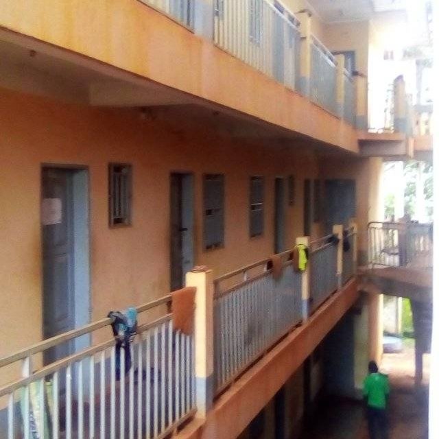 SolutionStanda3's tweet image. facebook.com/10626392440309…

Cité a vendre a dschang revenue annuel du loyer : 5.000.000f visiter le lien pour plus d'informations