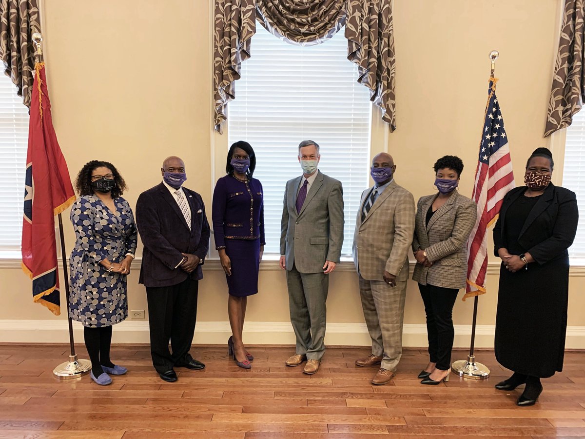 tnsecofstate's tweet photo. Glad to visit @LOC_Magicians today and learn more about how @LeMoyneOwenCPI is implementing the @UNCF Career Pathways Initiative from @LeMoyneOwenPres and the executive team. #LeMoyneOwen is Memphisโ only #HBCU. #LeMoyneOwenCollege #HBCUMemphis #TheMagicNeverStops #LOCMagicians https://t.co/C6uhoHxUNr