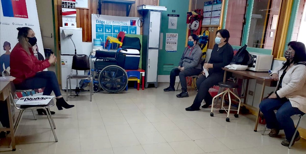 MMEG_Aysen's tweet photo. 💪Firmes con el compromiso por la prevención y atención oportuna en casos de violencia contra la mujer 🚫
🔹Esta tarde Seremi @OrtuzarBarbara da a conocer en la #PostaRural de Lago Atravesado medios de orientación y apoyo para estos casos #NoEstásSola
#1455FonoOrientacion https://t.co/Mlb1xlstSj