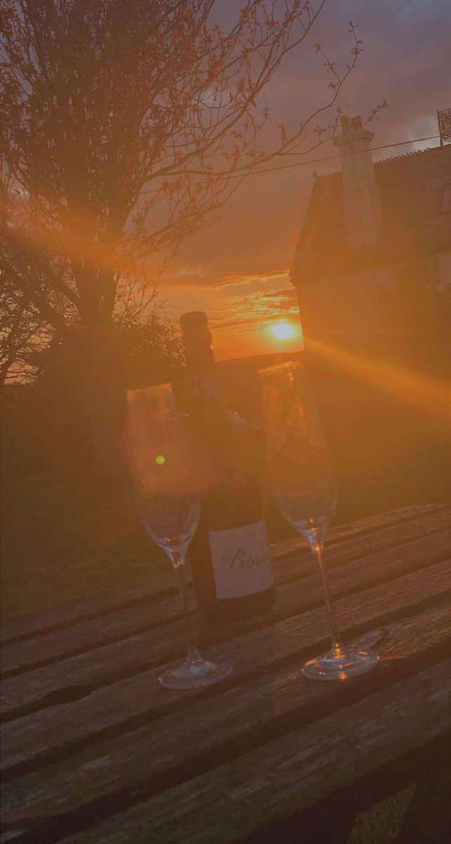 dougiebader's tweet image. A spectacular end to a lovely birthday. Thank you @karencolly. Had a roadmap compliant BBQ with my Cornwall family earlier this afternoon. #familymatters