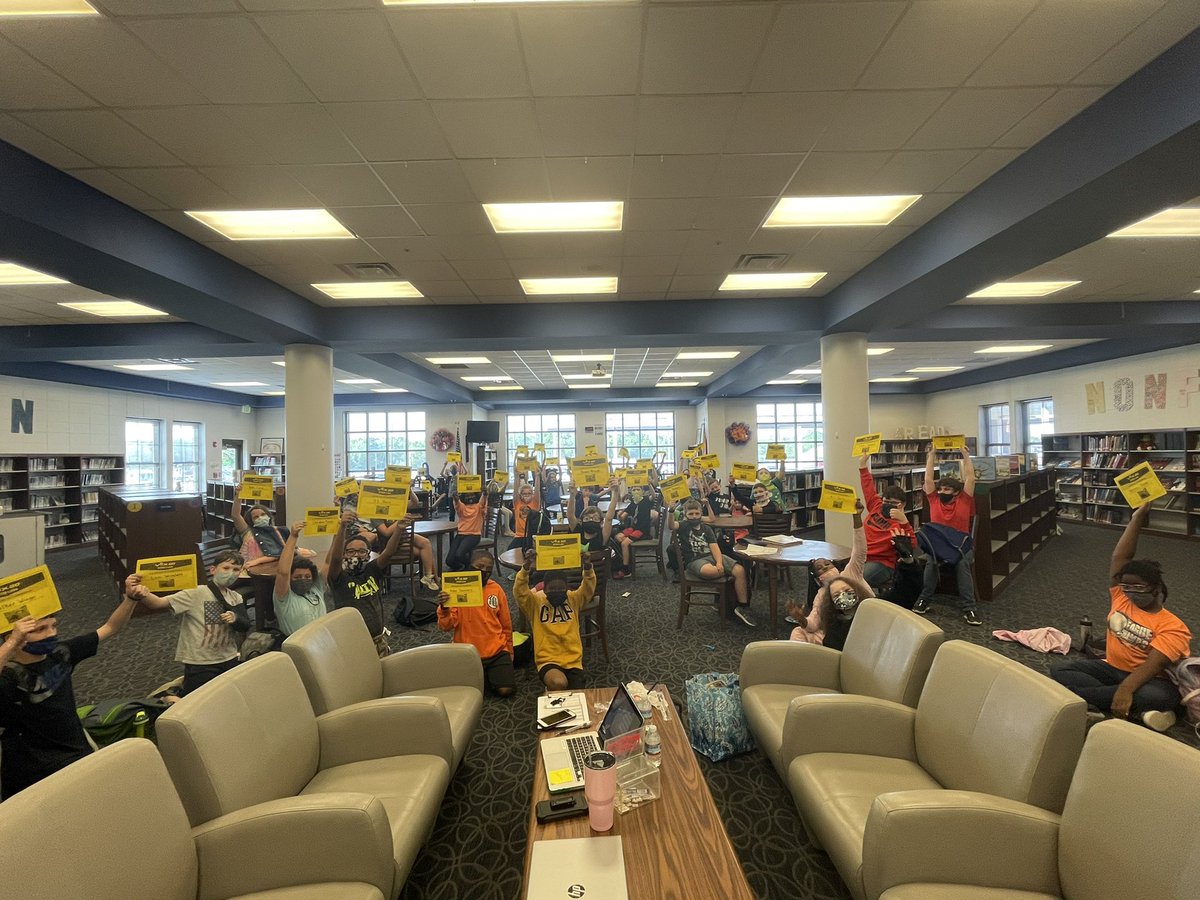 MIS_MathMovers's tweet photo. I am so proud of the almost 50 @MoodyMiddleSch students who completed the Mars Rover Stem Lab with @VEXRobotics !  It’s a great day to be in @sccboe #dlcsforall https://t.co/GHQzJBMa9I