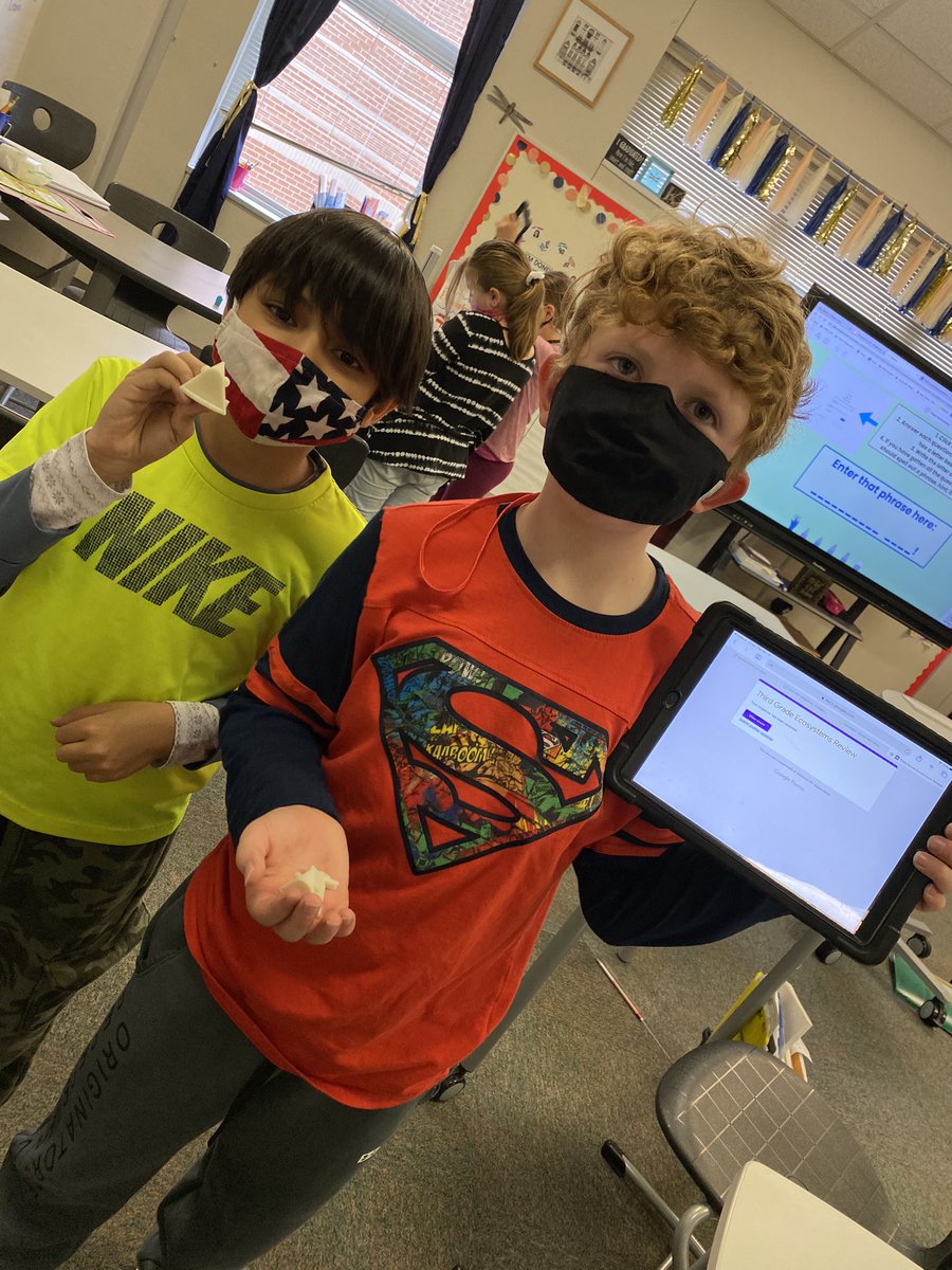 MrsOlson82's tweet photo. Thank you @tlmoney for the Ecosystem breakout room!   The Ss love it!!!  @Longbranch_Elem https://t.co/e0N8qb0P8A