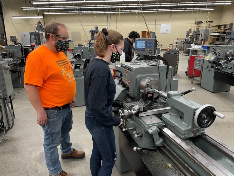 WCC_Warren's tweet photo. The manufacturing industry is in high demand. Our Precision Machining program prepares our students to meet that demand! #ChangeItWCC https://t.co/9j3om1Xe1k