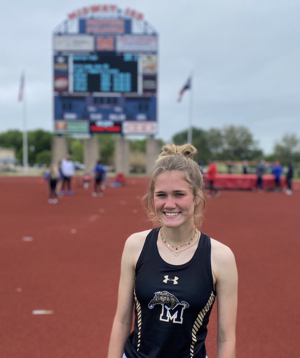 Tigertrack_MHS's tweet photo. In the high jump, @HannahFarnan cleared 5’2 to be the Area Runner up and advance to the regional track meet next week. 🐇 #AreaTrack #wearemansfield https://t.co/S0huRb9juk