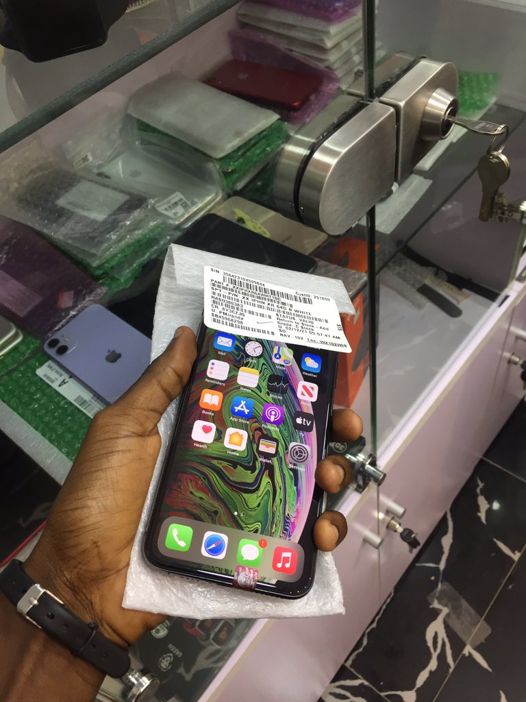 twyie_'s tweet photo. SBF PRE-LAUNCH DAY
16.04.21 is the big day!!!
ShoesByFlora π π
iPhone XS Max (64GB) #directuk
Price: 235k
Send a DM π
Congrats to all ninjas π₯³
Follow @ShoesByFlora
#ADayToSBF https://t.co/USkSw4Mg0m
