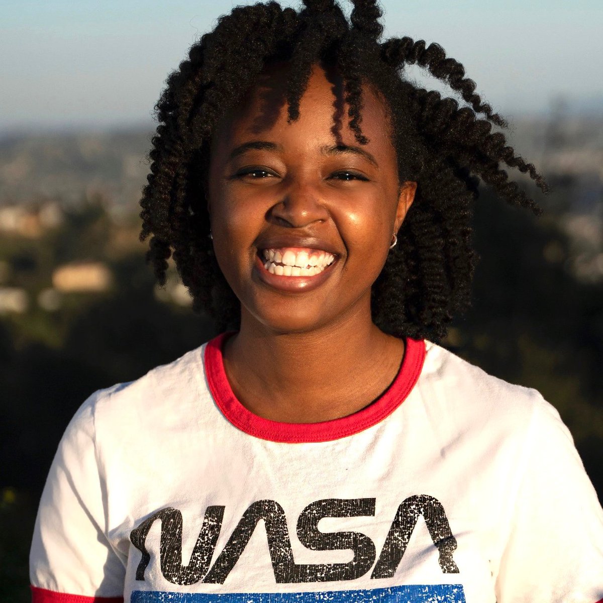 CPNAS's tweet photo. 🚀Join us for a conversation about art and aerospace engineering with @ItsJanellie and #StudioKOS. 

Thursday, May 20 at noon EDT!

Sign up: https://t.co/cw2Mz6afgA

#DASER #SciArt https://t.co/5njzyZUw8a