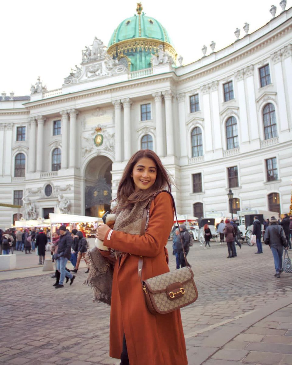Queen 👸 <a href="/hegdepooja/">Pooja Hegde</a> 
#Thalapathy65