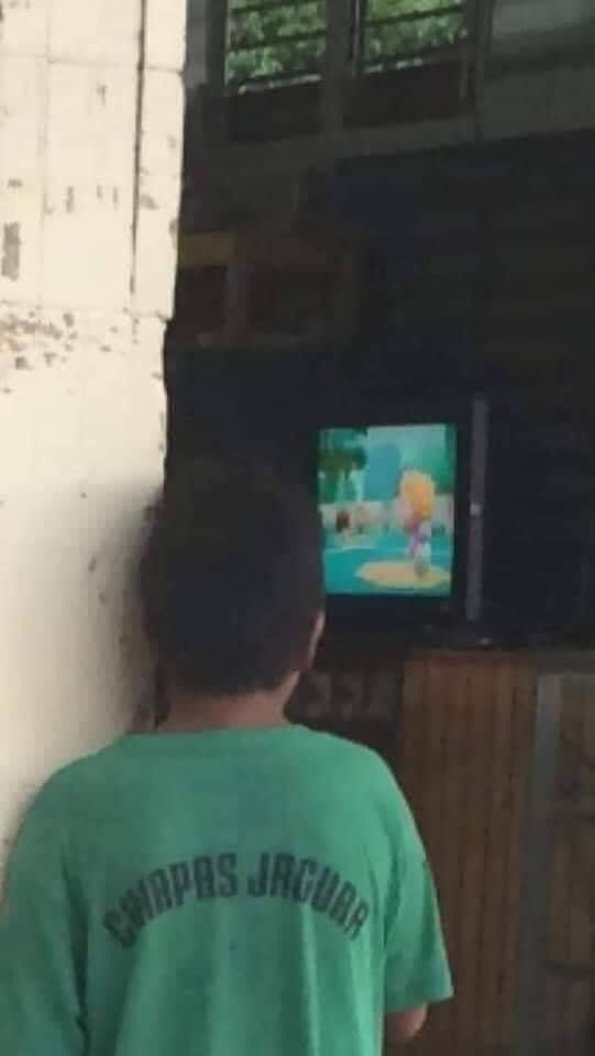 لَيتَني أمْلكُ مِنْ المَال مَا يَكْفي لإسْعَاد كُل طِفل مَحْرُوم
 في كُل مَكَان في هَذَا العَالَمُ البَائس ؛
مَا أقْبَح الفَقْر!