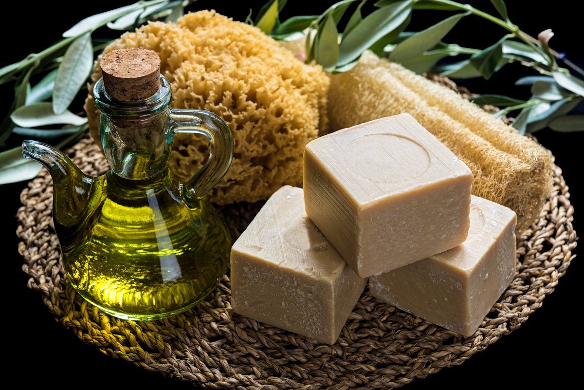 2treesoliveoil's tweet photo. New blog post: 22 surprising and practical uses of olive oil…#16 is a secret beauty hack that will blow your mind! https://t.co/BSrAHsg85n https://t.co/BRnL8nZskl