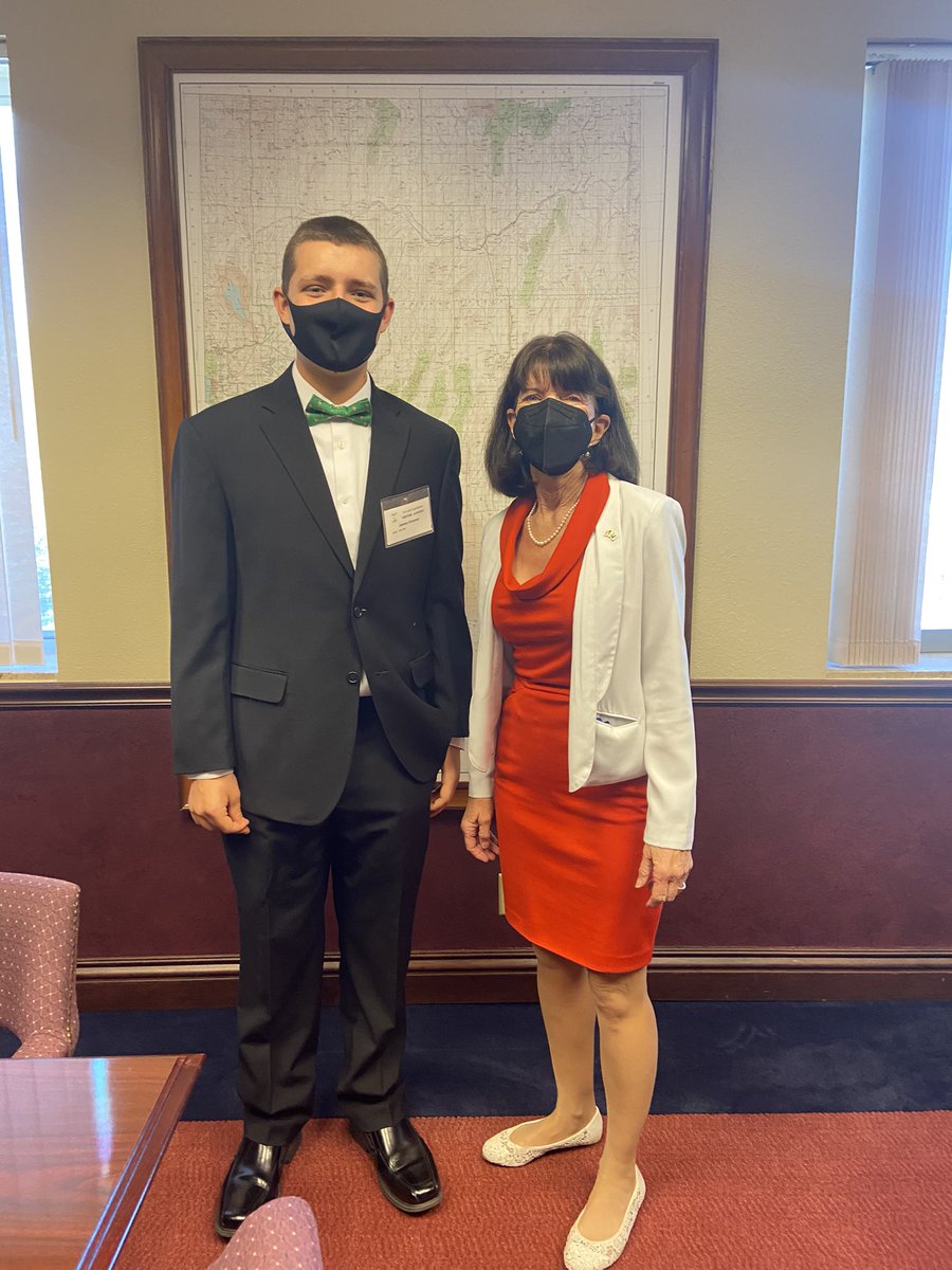 drrobintitus's tweet photo. Feels great to be back in #nvleg committee rooms. We had 9 open seats today. Email Marsia.Johnson@asm.state.nv.us to register. Click the link for instructions to enter the building. I met with my first constituent today from Fallon about healthcare. 

https://t.co/qNKrqbisgp https://t.co/Bwkk6n17hS