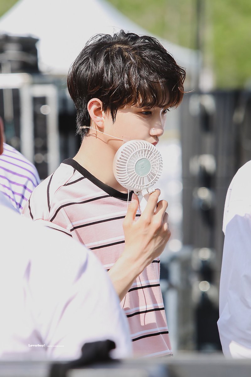 woochuloops's tweet photo. 190615 © Lover Boy!

@jflo_newkidd #뉴키드 #woochul #우철 https://t.co/SkZRX2VCRE