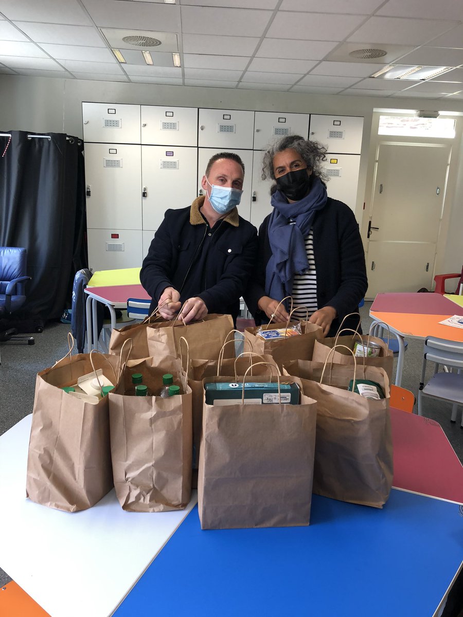 MERCI ....Merci à Manuel asso Sté St Vincent de Paul #rennes pour ce magnifique don alimentaire pour la #bagagerie les clés solidaires 
FAIRE - ENSEMBLE ! 
La solidarité à la rennaise entre asso ! 💕💕💕💕

👉🏼 facebook.com/20046412530831…