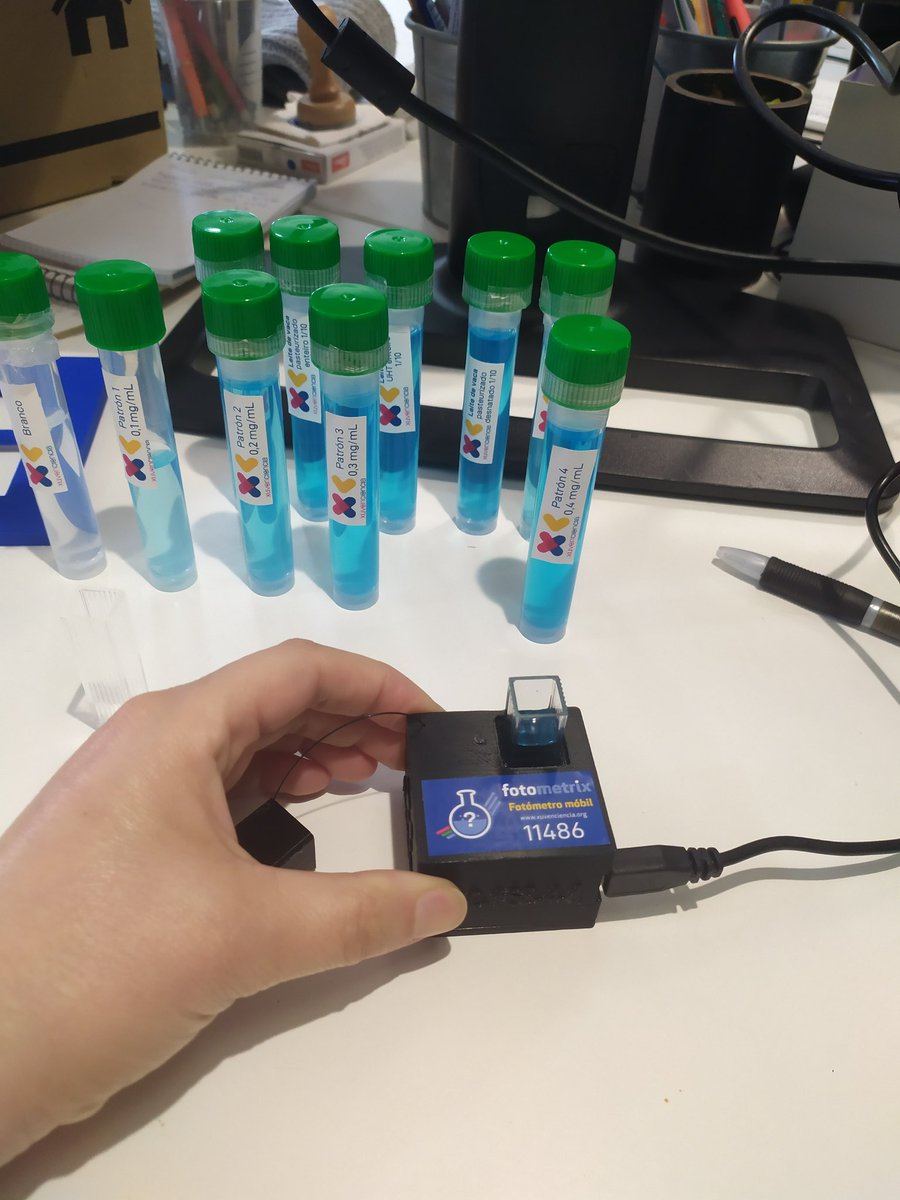 MariaNimo4's tweet image. Recordando tiempos de facultad con el curso de @CAFIgalicia y @XuvenCiencia #fagologoaprendo #fotometrix #cafi_aulanova #metodocientifico