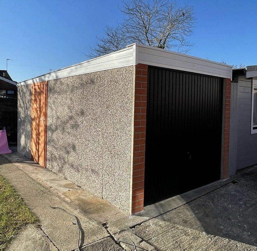 LtdLees's tweet photo. First Dencroft garage supplied by Leessolutionsltd. Dencroft Crofton brick front post, black up and over door, UPVC fascias and wooden personal door. https://t.co/vSeVq1XAnK