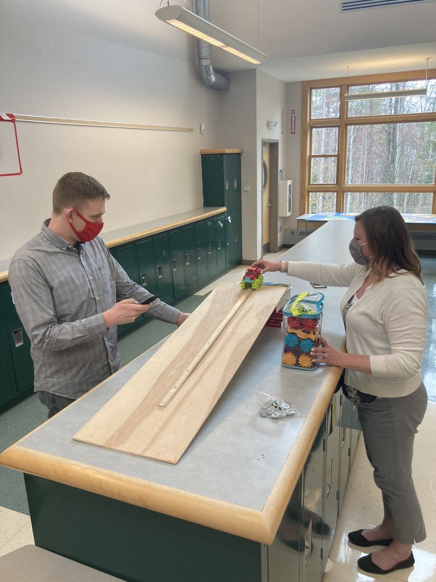 MrsButtonHDMS's tweet image. I am so grateful for the 8th grade team. Collaborating with Mr.Brown on some fun physics/math integration and @robbinstweet1 for being the paparazzi #SAU34Grattitude #HDMSPride