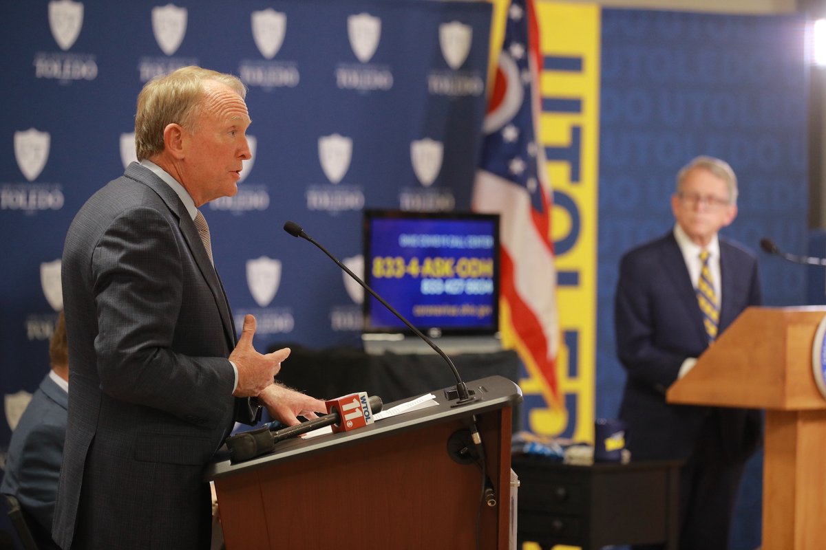 UToledo's tweet photo. Today @GovMikeDeWine visited our on-campus vaccine clinic and hosted the Ohio #COVID19 briefing from the UToledo Student Union. #InThisTogetherOhio https://t.co/xPiMgP9vqF