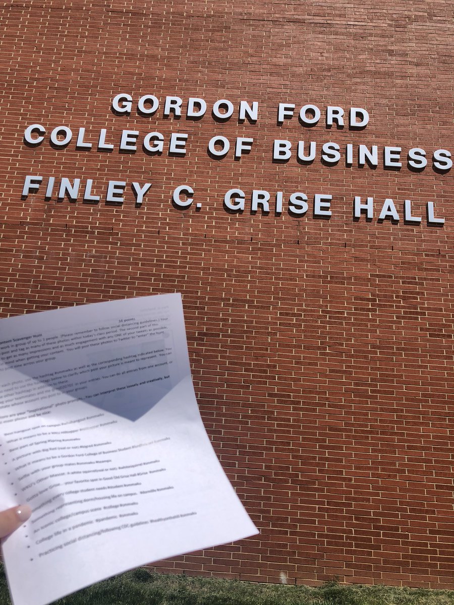 abby_brown27's tweet photo. What it means to be a Gordon Ford College of Business Student - scavenger hunts during class 📚 

#FordFocus #smmwku #somuchfun @madeleine_w1 @MJ020703 @WKUGordonFord @wku https://t.co/kTl8qYnlJv