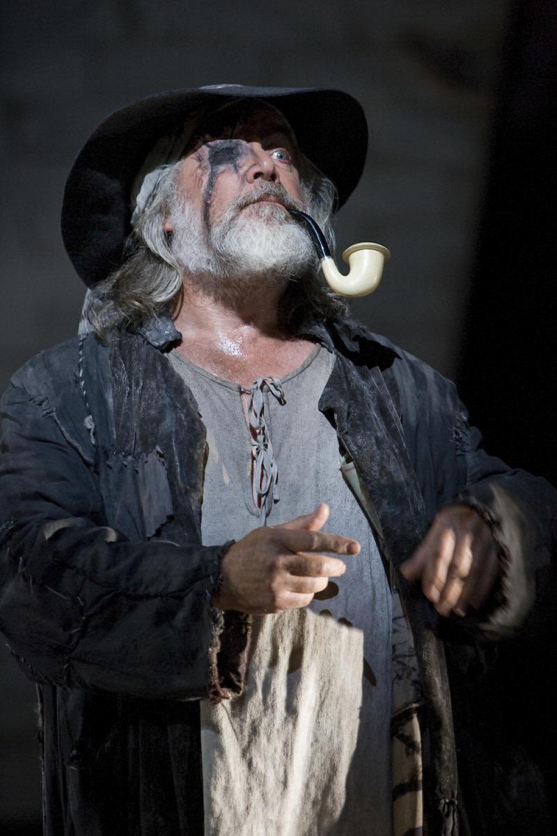 ScuolaBCU's tweet photo. Matthew will be Belcanto chatting with the legendary Sir John Tomlinson on Monday April 19th 1600 BST/1100 EST at the @ScuolaBCU Facebook page. Hope to see you there. https://t.co/1tZFz7WEbR https://t.co/Y0CsRUYMtc