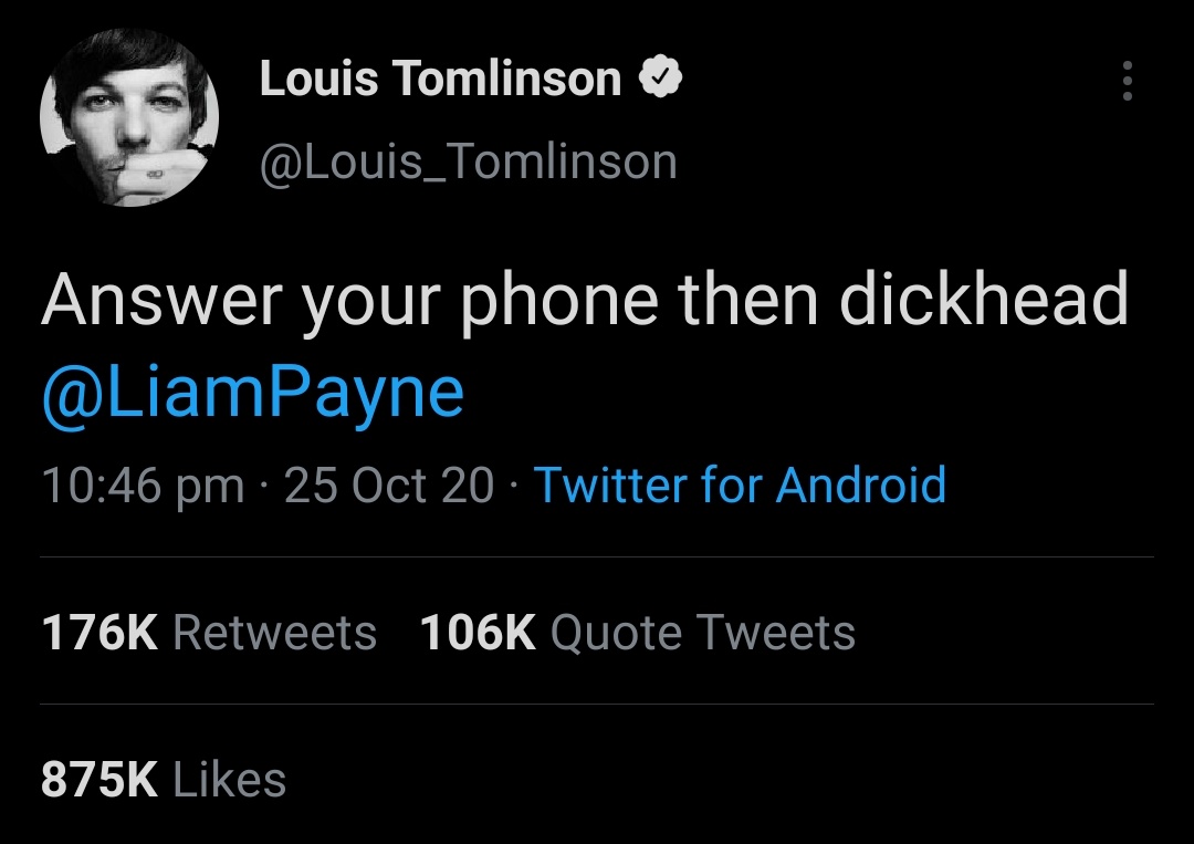 28heartache's tweet photo. @Louis_Tomlinson @LiamPayne U guys since 2015, 2018 and now struggling over picking the phone  😂😂😂😂😂 https://t.co/M1OE5S92M7