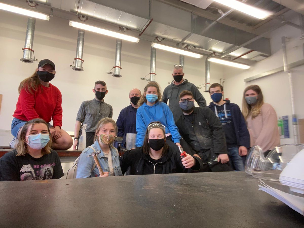clyde_college's tweet photo. Well done to year 3 BTech @Glasgow_Clyde @UofGlasgow last day at Cardonald campus before off to school, been a pleasure, good luck👏👏 https://t.co/F3jxUgiTJm