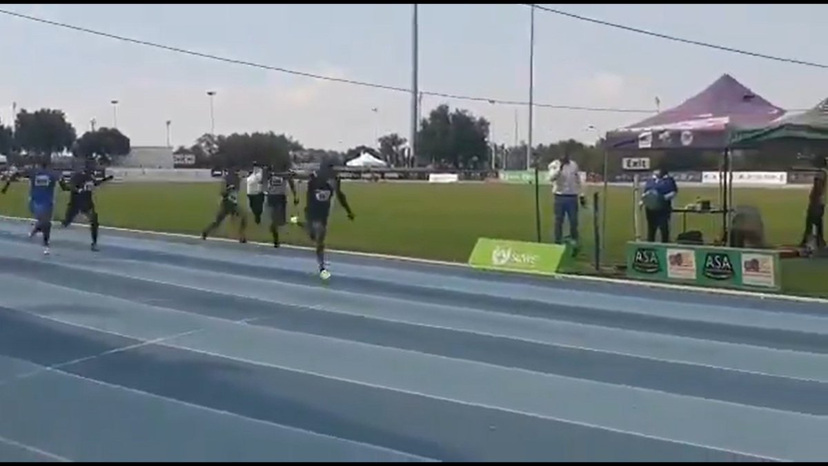I see that Akani Simbine has run a fast, slightly windy 9.82 in what was a flat-out run in the semis of the men's 100m (2.8) at the South African Championships in Pretoria (A)