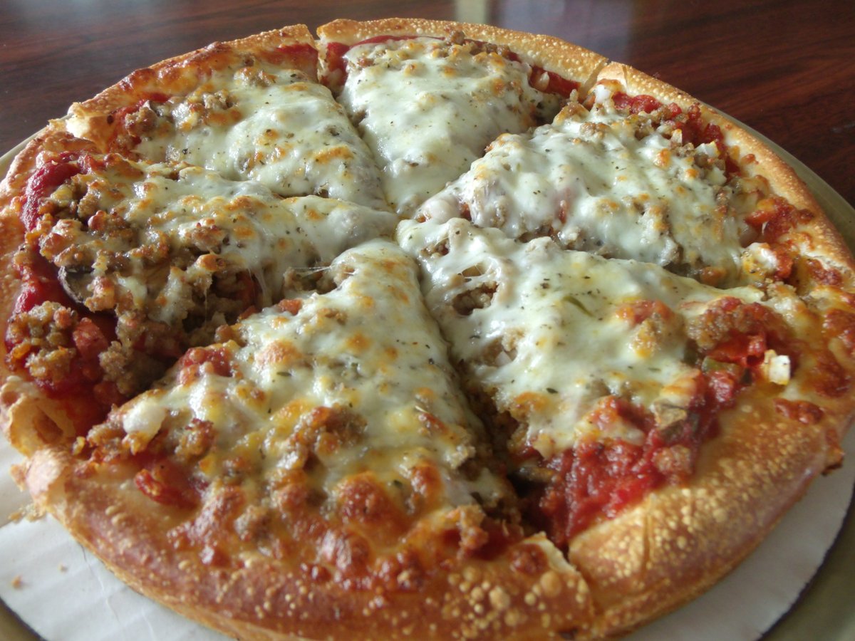 Are you a #panpizza fan? #PizzKing #Ilovepizzaking